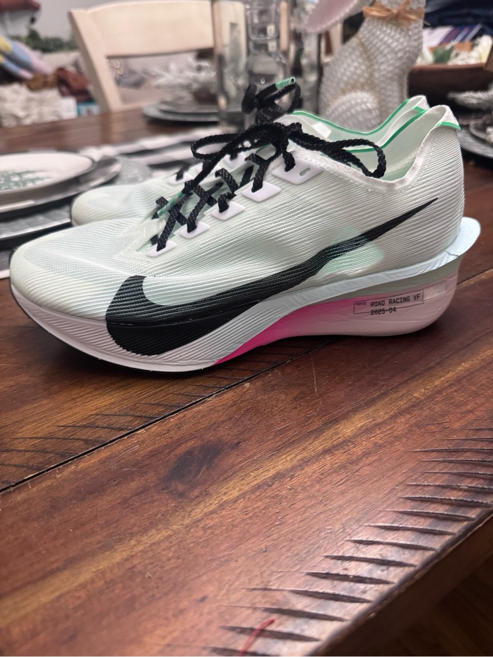 Nike Women's Vaporfly 4 Road Running Shoes 7.5